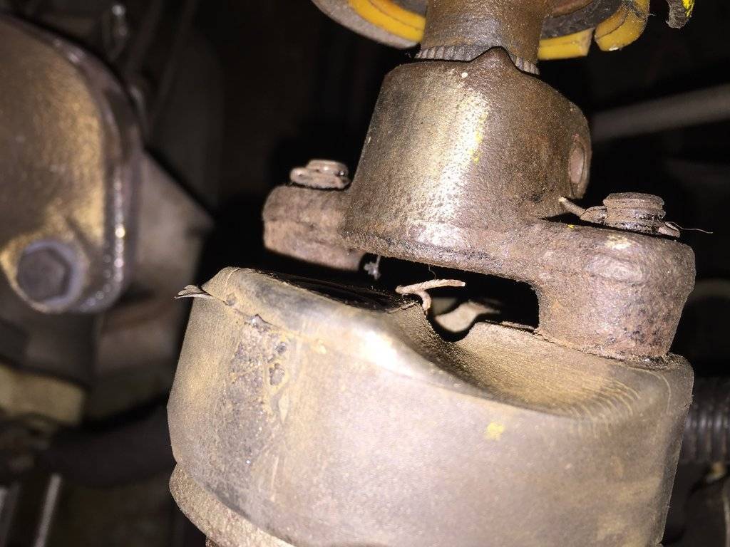 broken coil spring.JPG