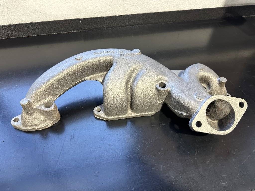 C Body HP Drivers Side Manifold 3.jpg