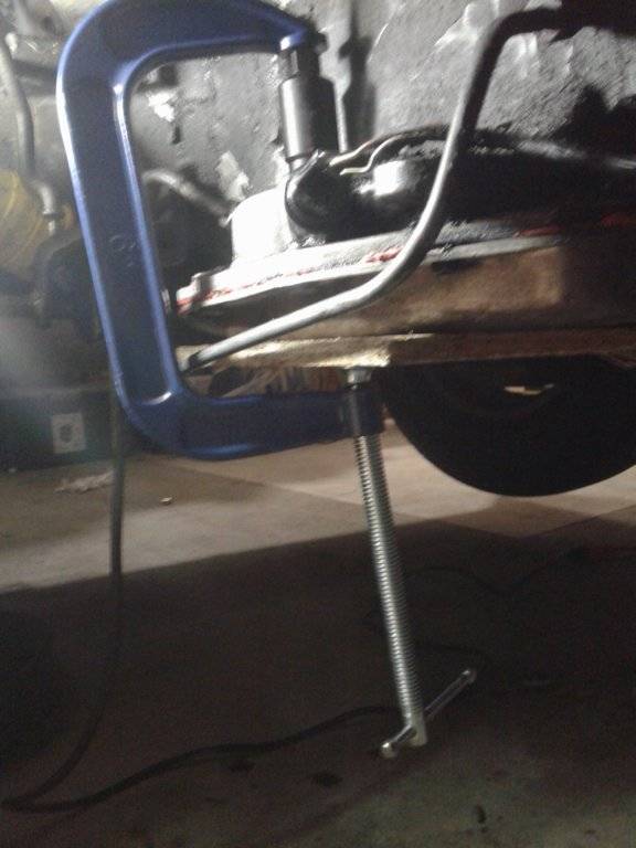 C-clamp setup ready to turn.20181225_195509.jpg