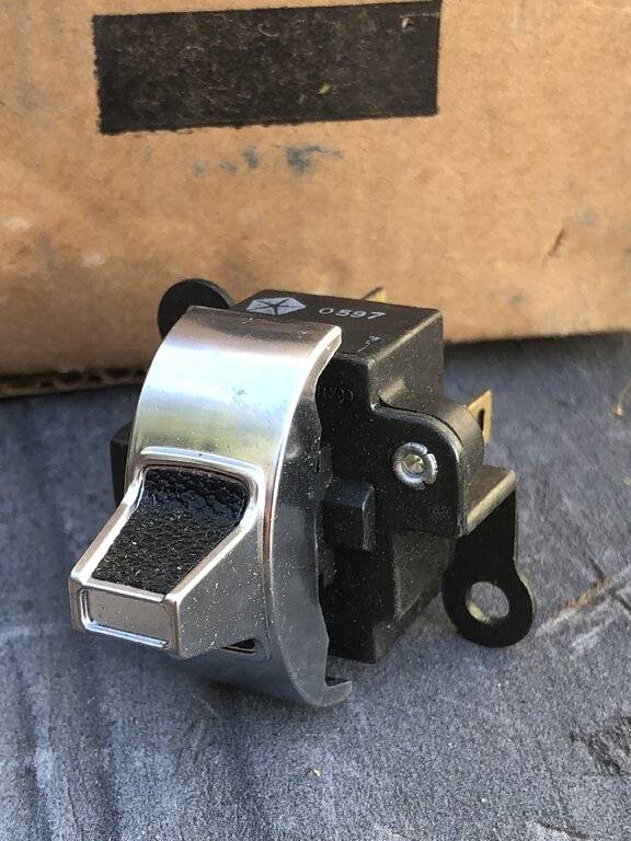 For Sale 1972 power window tailgate switch For C Bodies Only