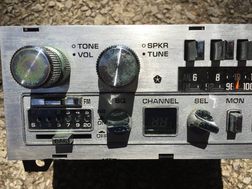 WIW.....factory AM/FM/CB radio For C Bodies Only Classic Mopar Forum