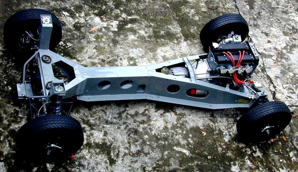 chassis%20whole%20top%20rear.jpg