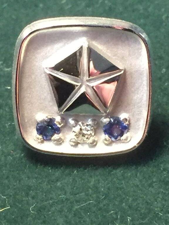 Chrysler Corporation 20 year service Pin.jpg