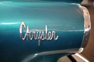 Chrysler emblem (Mobile) (2).jpg