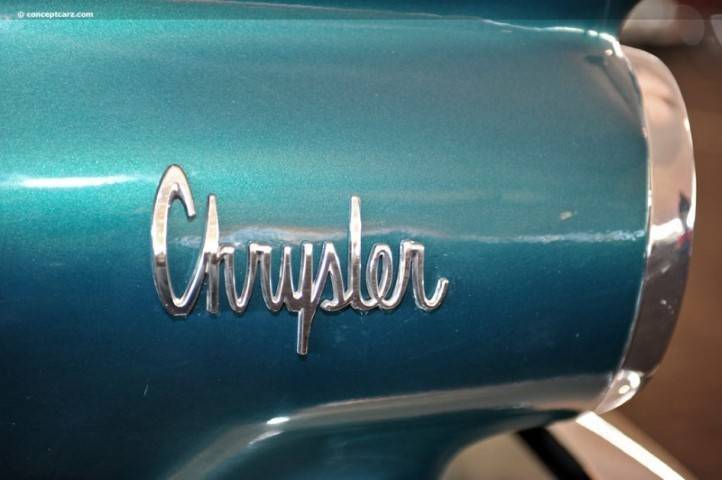 Chrysler emblem (Small).jpg