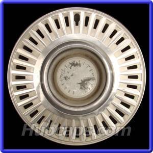 chrysler-newyorker-hubcaps-325b.jpg