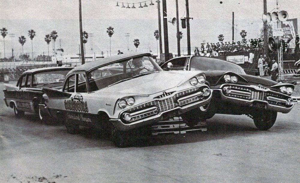 chrysler-stunt-drivers-perform-at-1964-world-s-fair-1476934786411-1000x610.jpg
