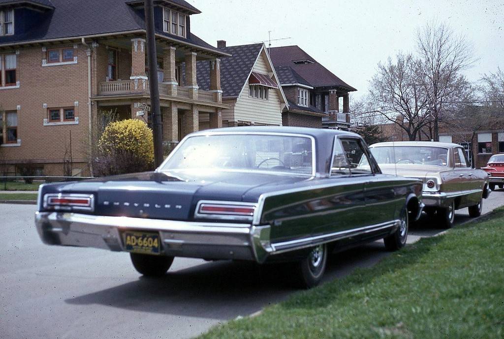CHRYSLER__1966_NEWPORT_2DR_tumblr_p51mziiM0b1qcdxvpo1_1280.jpg