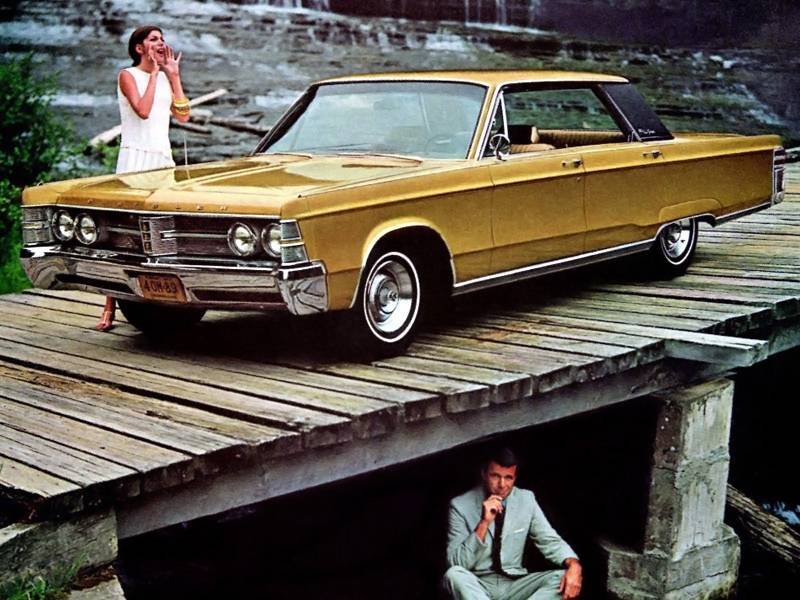 chrysler_new_yorker_hardtop_sedan_1.jpg