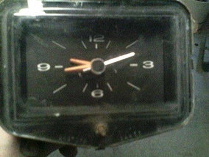 clock1.JPG