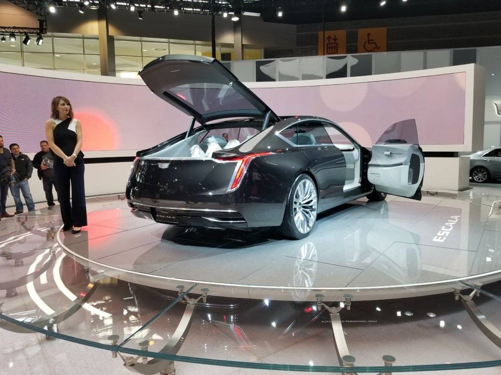 CS cadillac concept1.jpg