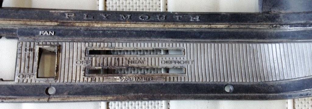 Dash Bezel Heat Control Area.jpg