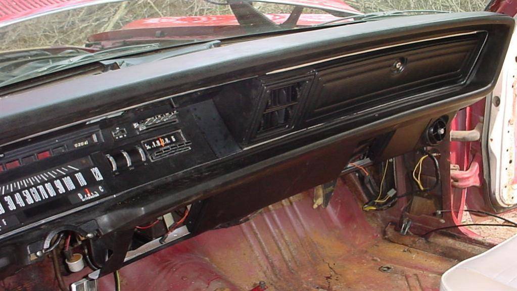 dash installed 2 (Large).jpg