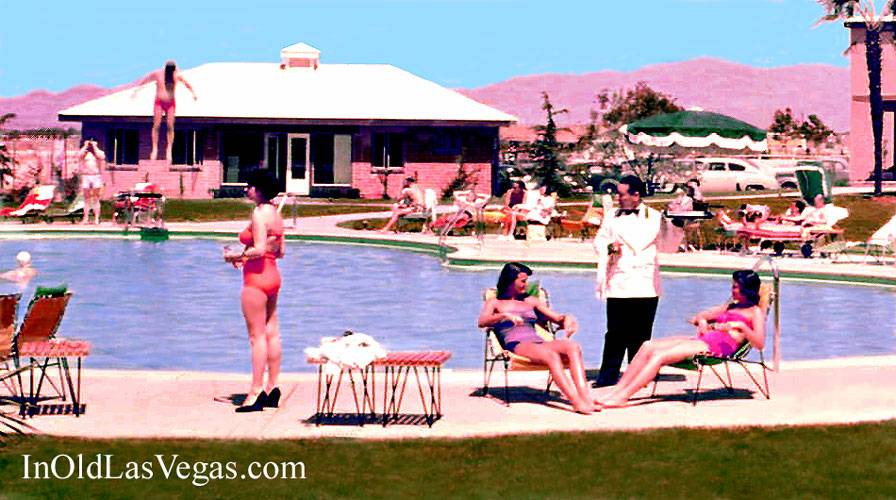 DESERT_INN_1950_POOL_LADIES.jpg