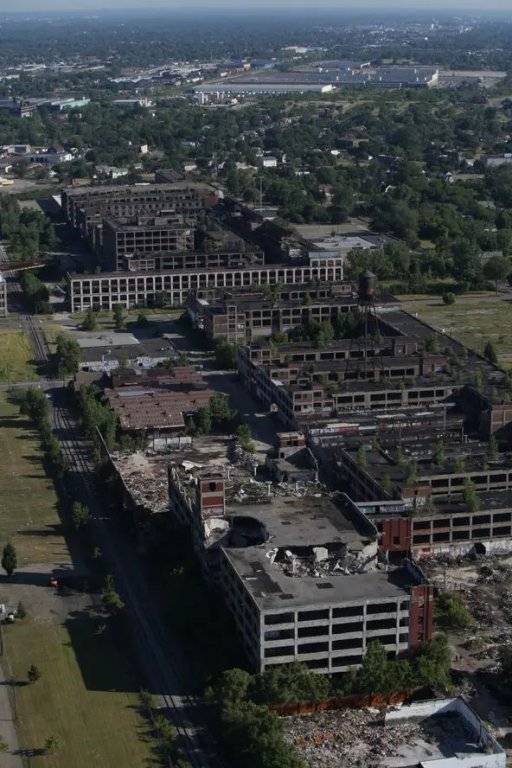 Detroit-Packard-Plant.jpg