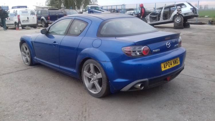 dezmembrez-mazda-rx-8-2004-975742.jpg