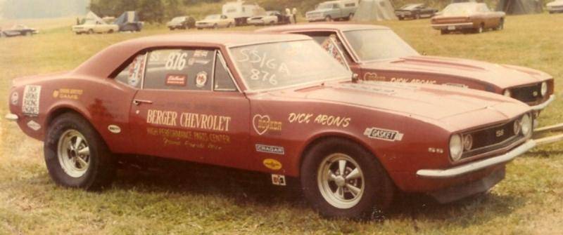 dick arons & gordy fouse camaros.jpg