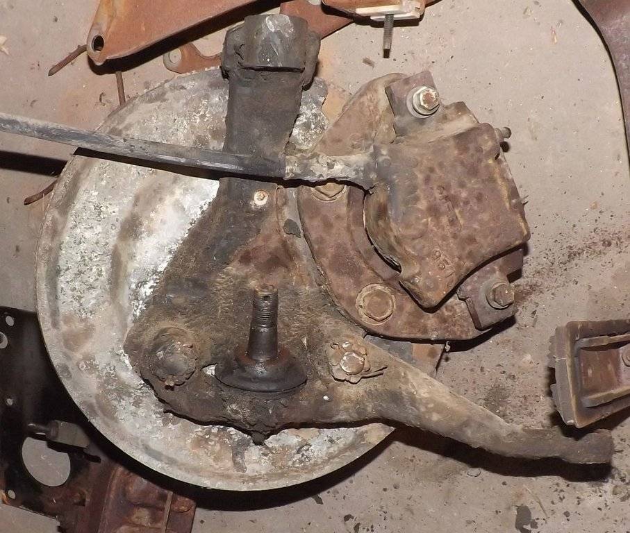 disk brake spindle.jpg