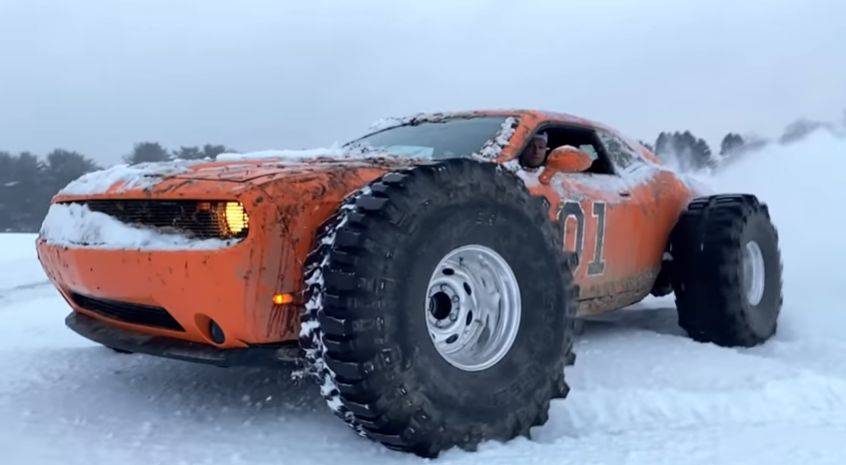 dodge-challenger-general-lee-on-44-inch-tires-hits-the-snow-makes-some-angles_6.jpg