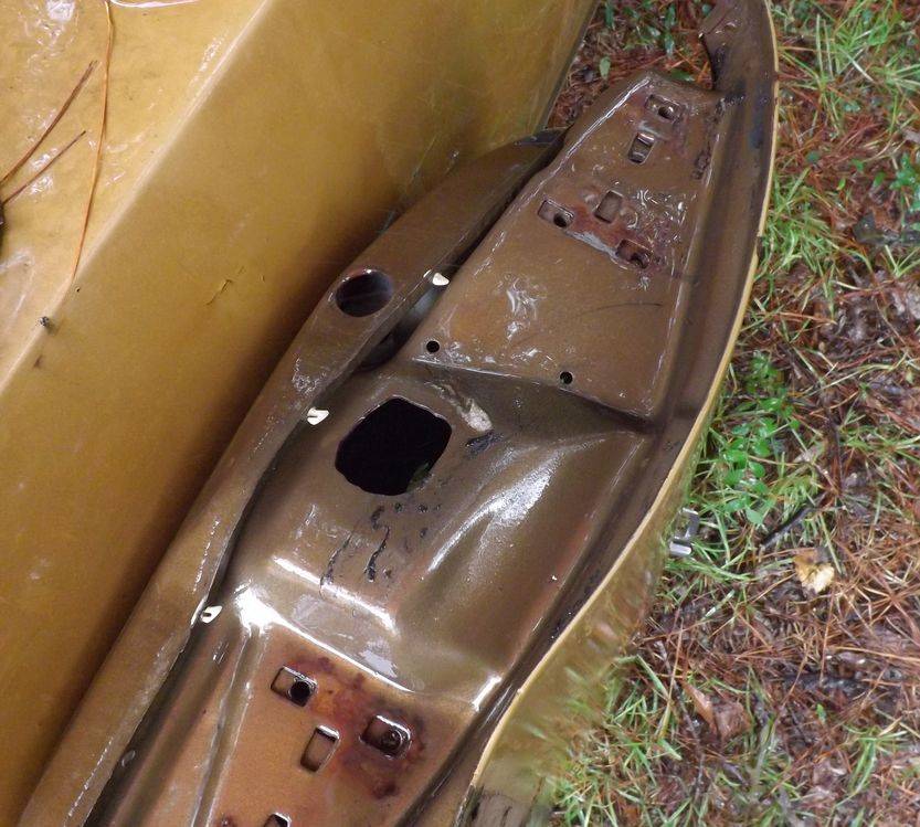 drivers door edge.jpg