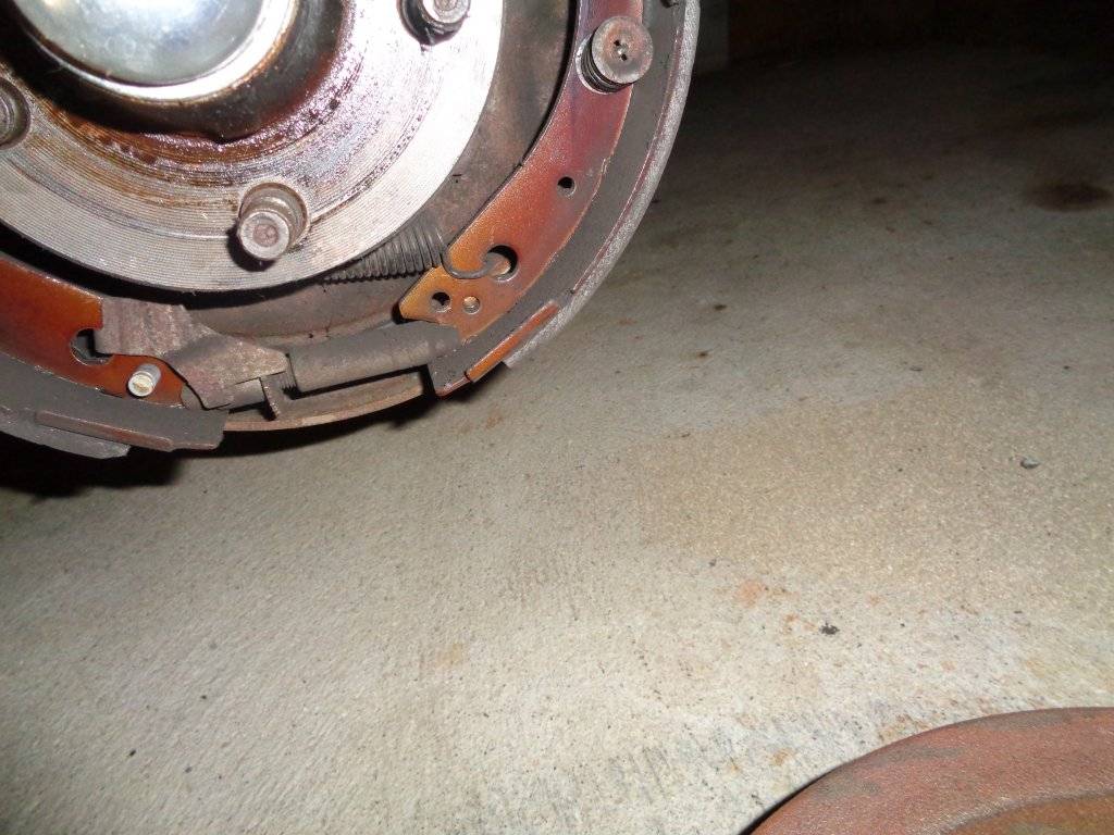 66 windsor power drum brakes hanging up For C Bodies Only Classic