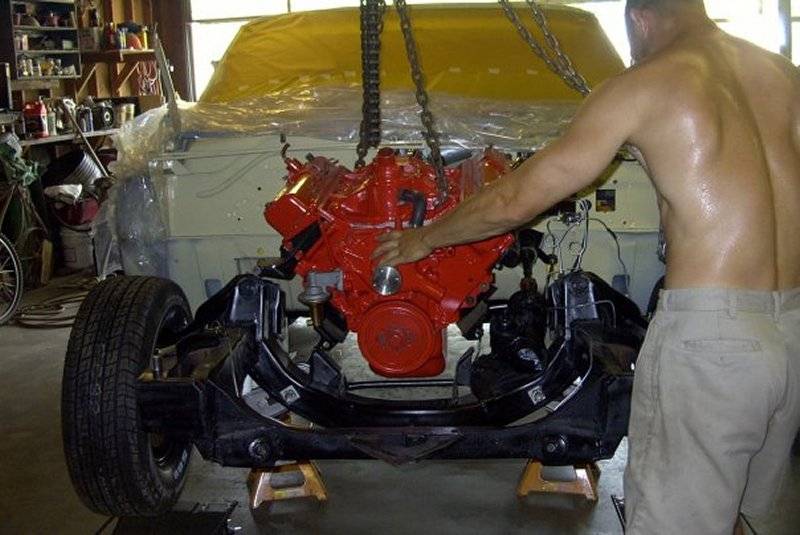 engine install.jpg