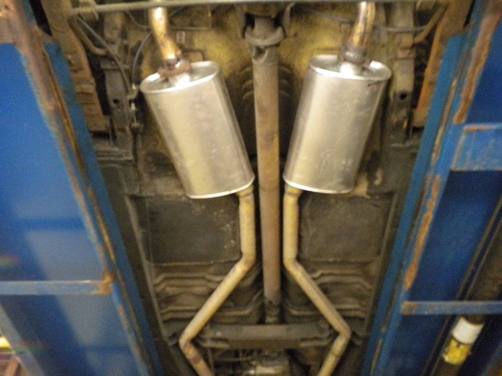 exhaust 006.JPG