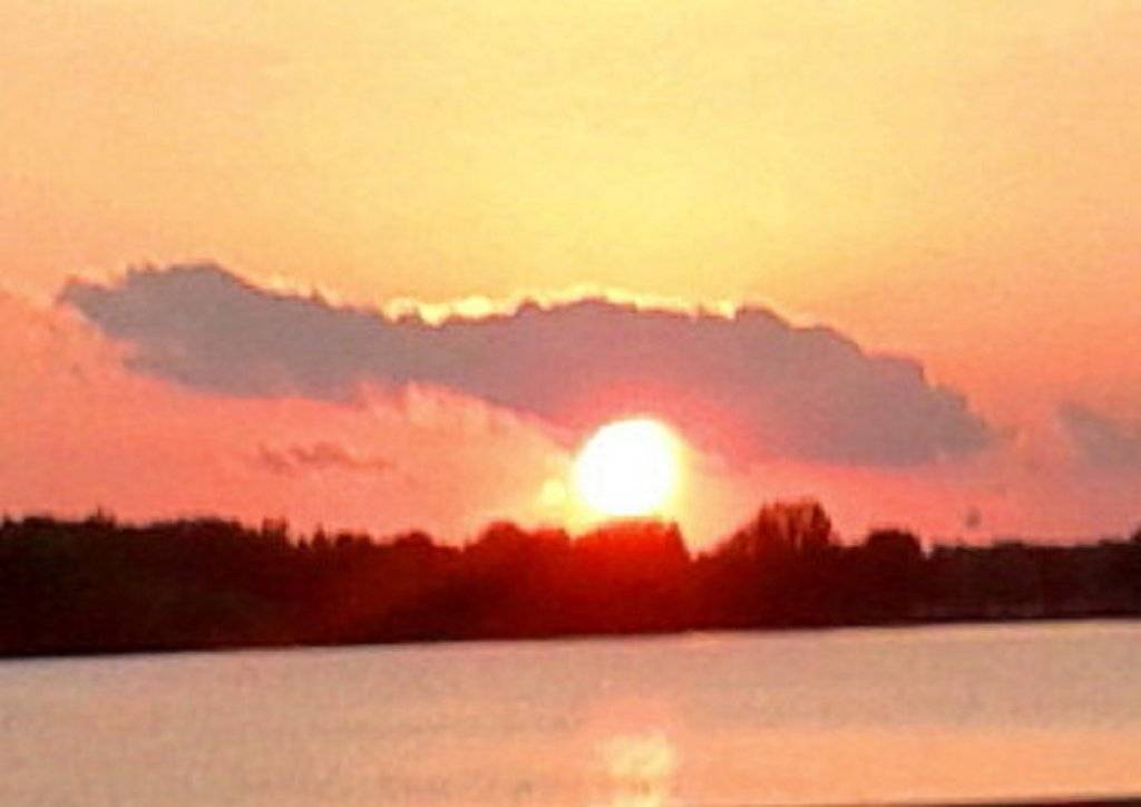 Eyebrow Over the Sun2.jpg