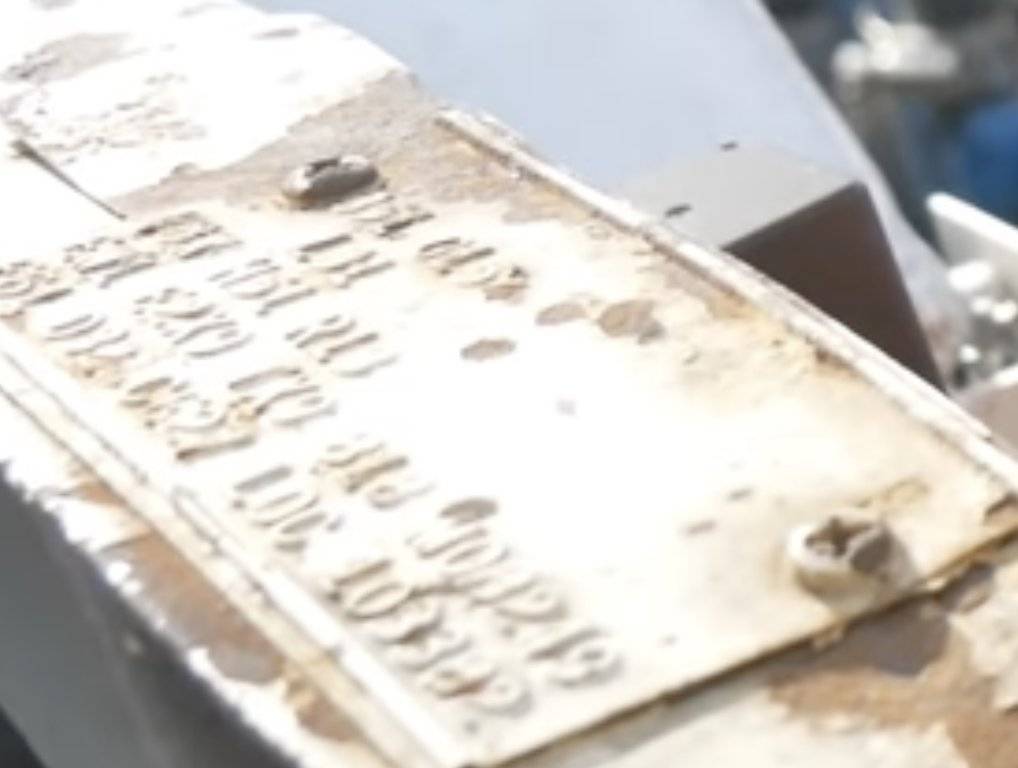 fender tag close-up.jpg