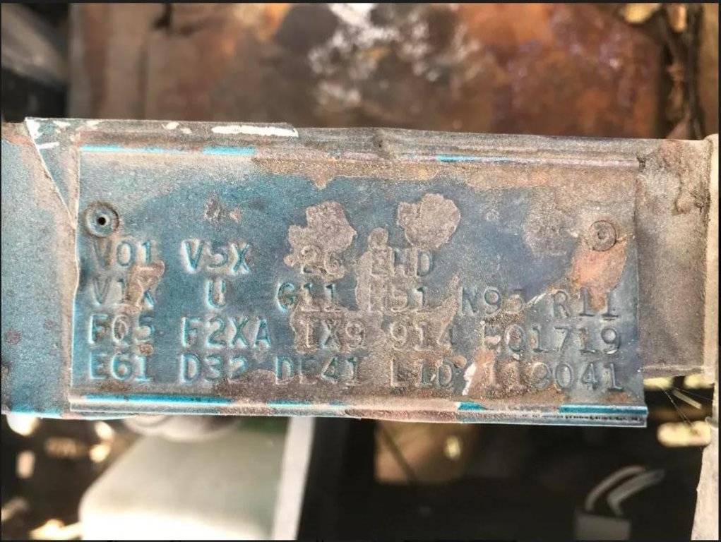 fender tag Resized_received_359446855017352.jpg