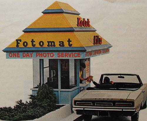 fotomat-booth.jpg