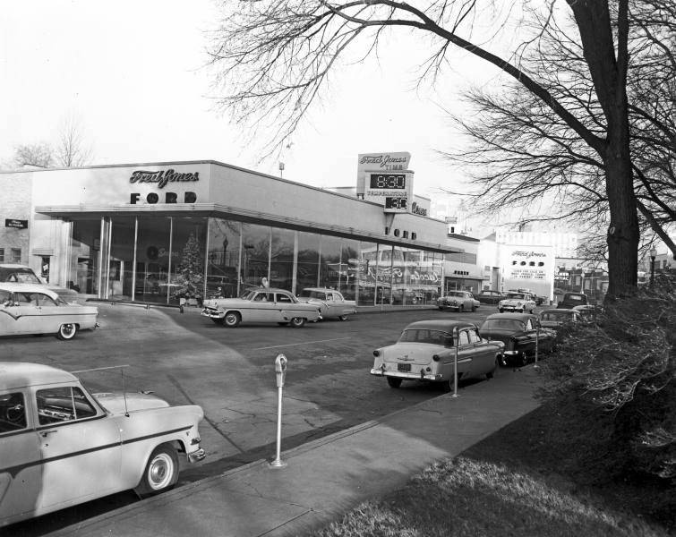 fred jones ford 1955.jpg