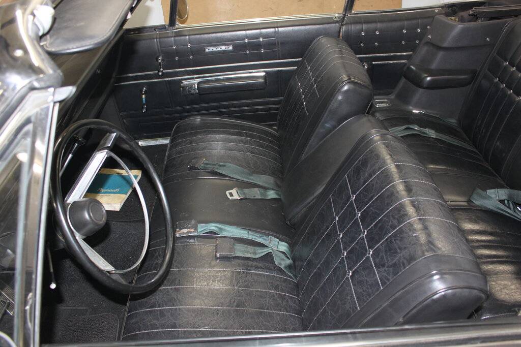 Front seat Before.jpg