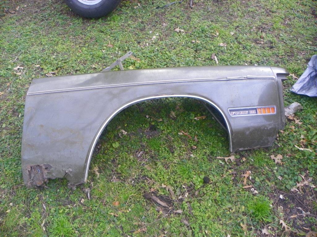 Fury & Cuda parts 1-19-19 004.JPG