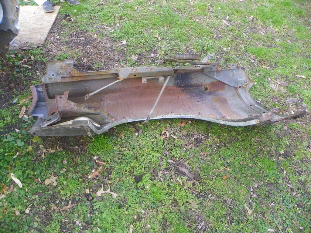 Fury & Cuda parts 1-19-19 006.JPG