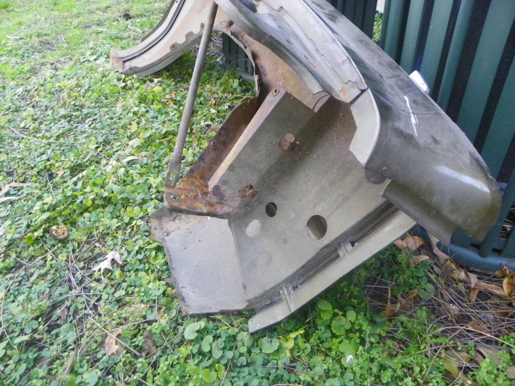 Fury & Cuda parts 1-19-19 020.JPG