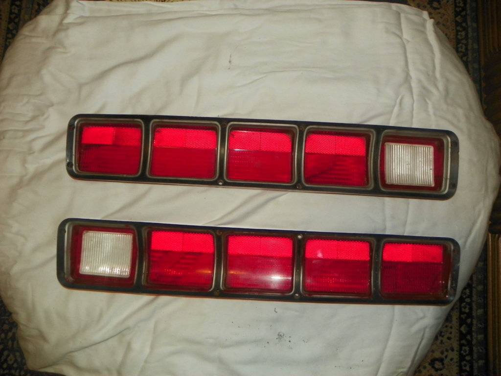 Fury parts 1-23-19, interior, mirrors, tail lights 008.JPG