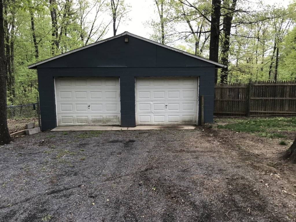 Garage.JPG