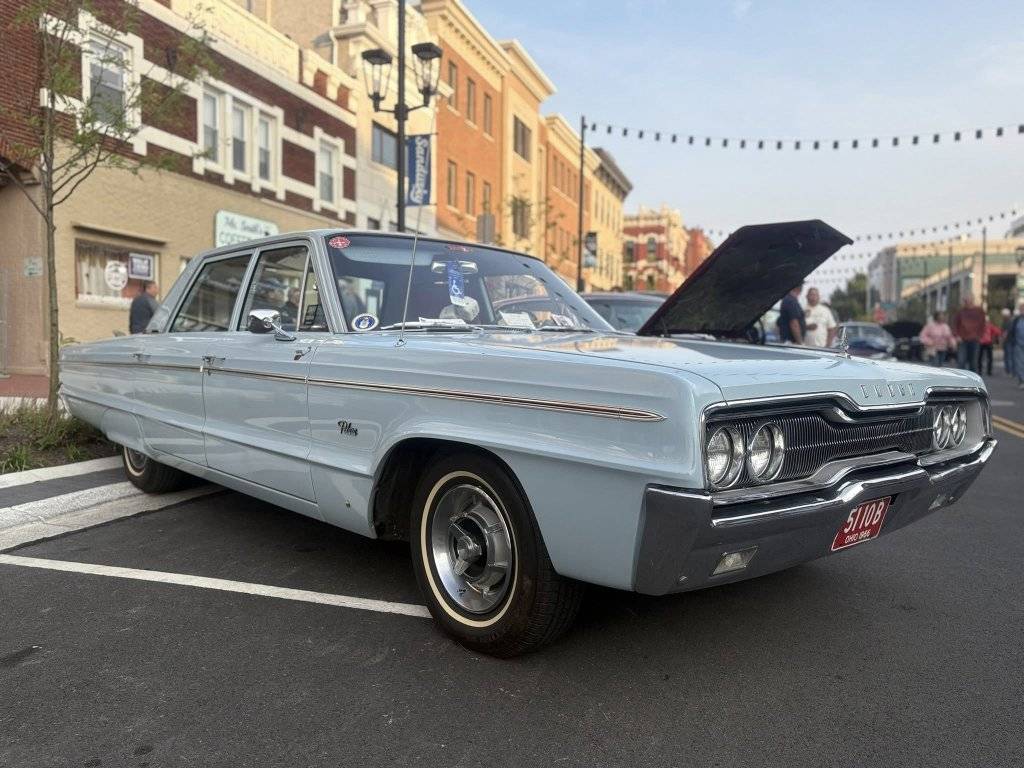 Hailee Sandusky cruise by bay.jpg