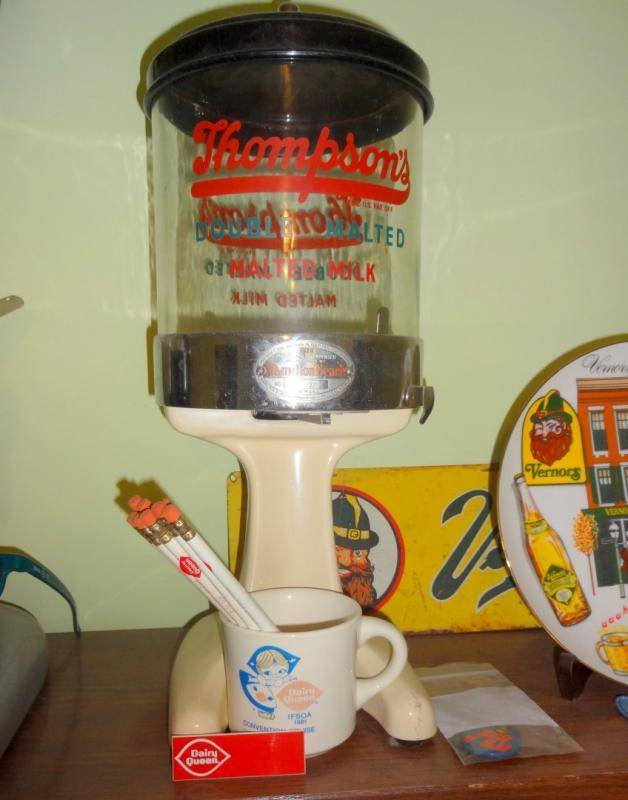 hamilton beach malt dispenser (Large).jpg