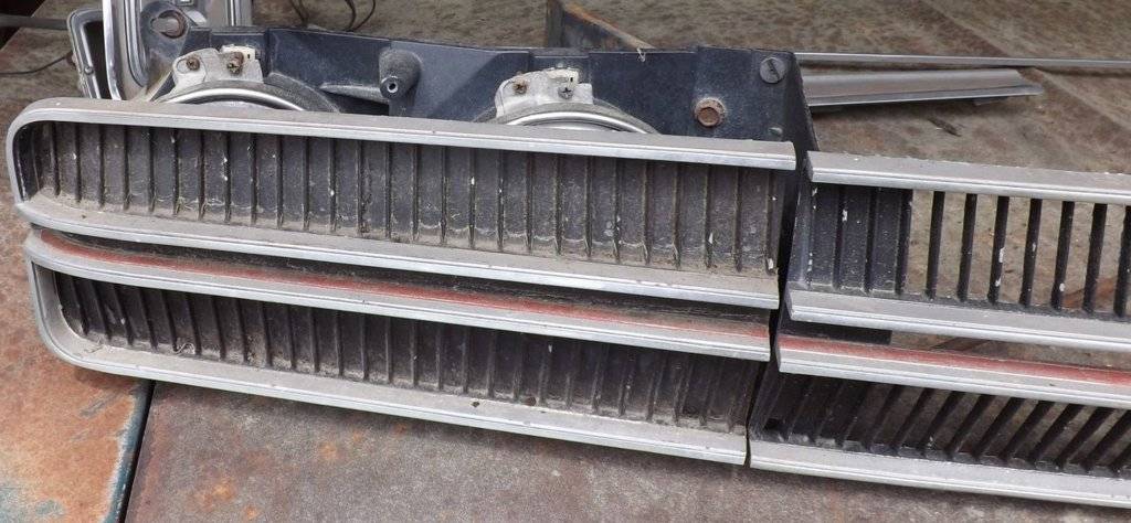 headlight surround grille3.jpg