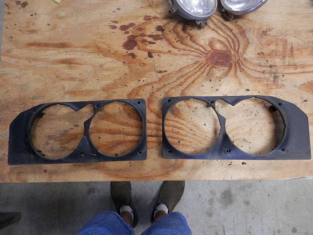 headlightplastic (1).JPG