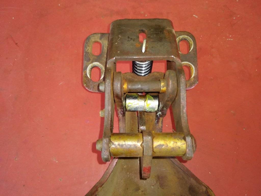 Hinge repair 13. .jpg