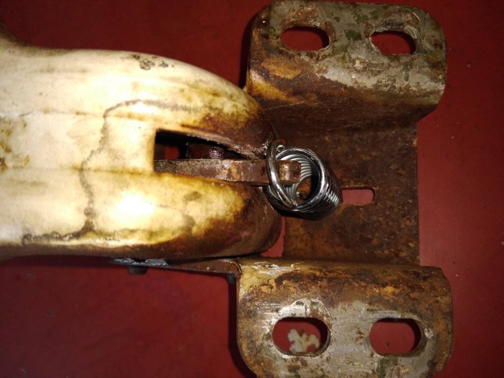 Hinge repair 16. .jpg