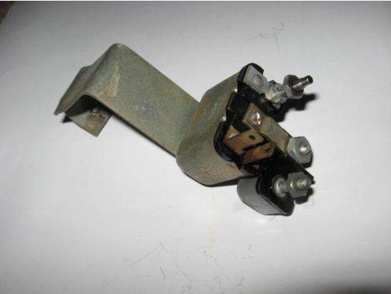 HL Relay & Circuit Brkr.jpg