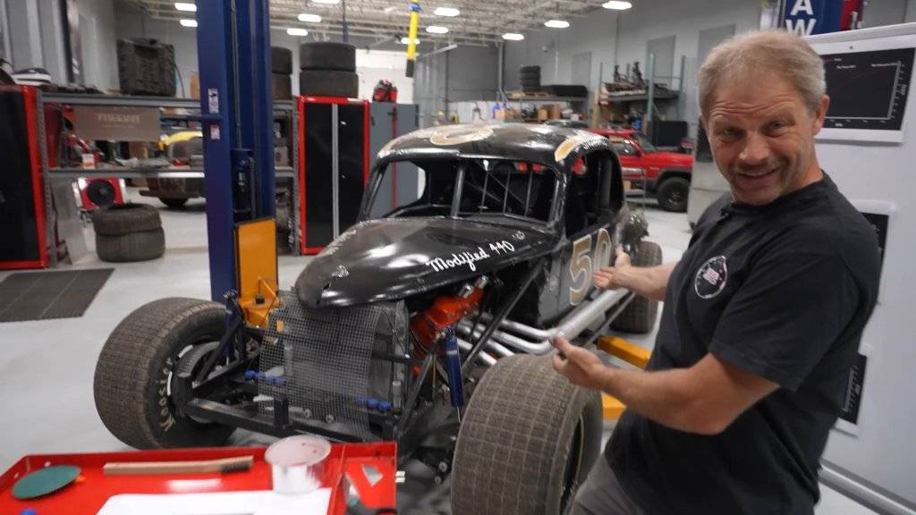 How Much Horsepower Can We Make_ Upgrading Our Chrysler 440 V-8 Engine With Bolt-on Parts_0012.jpg