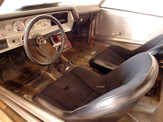 hrdp_0607_fast_12_z-1971_chevy_monte_carlo-interior.jpg