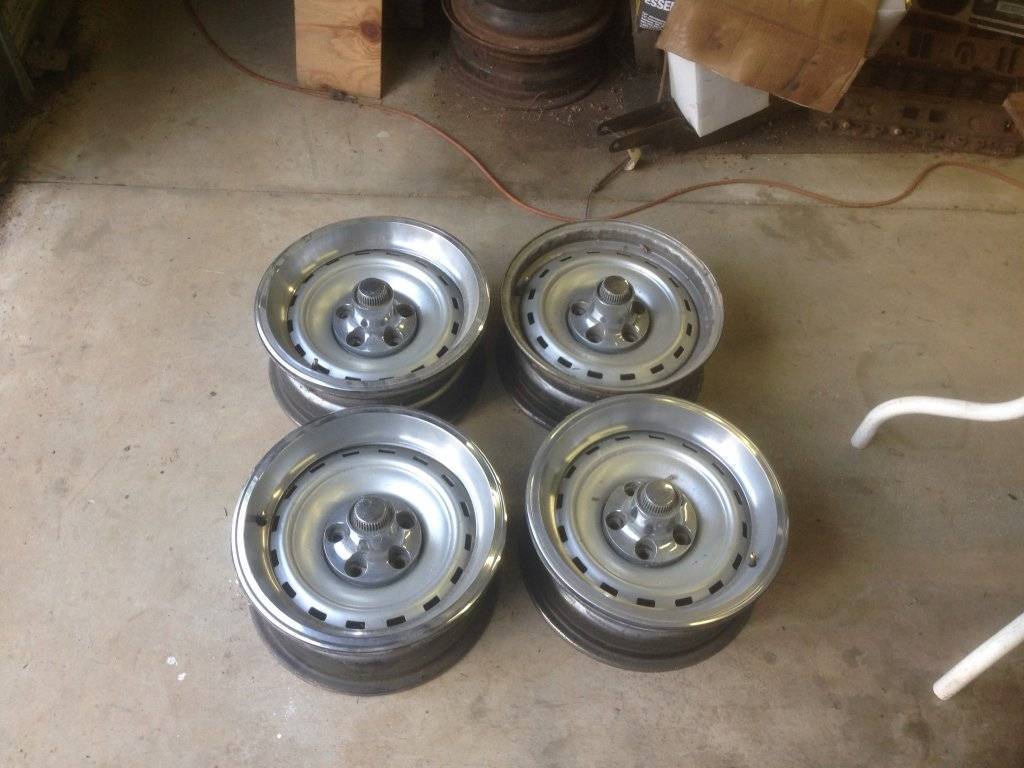 SOLD - Chrysler road wheels | For C Bodies Only Classic Mopar Forum