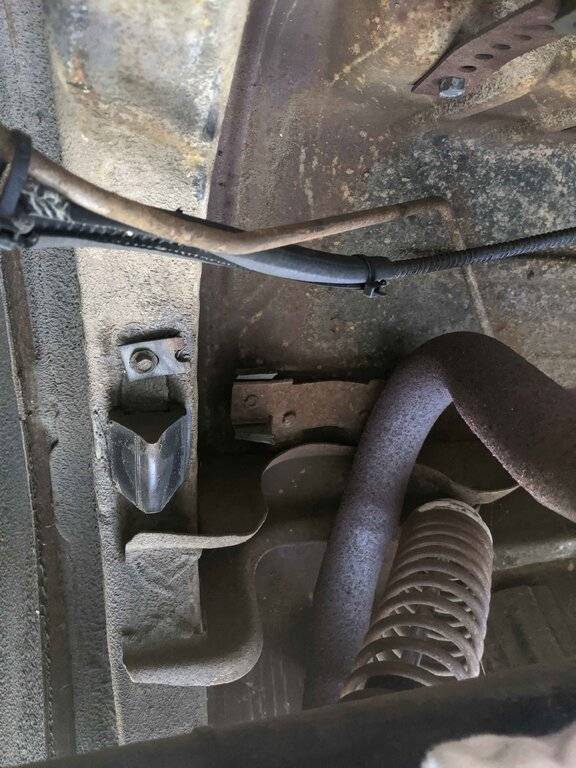 IMG_20200804_150154 correct hanger broken.jpg