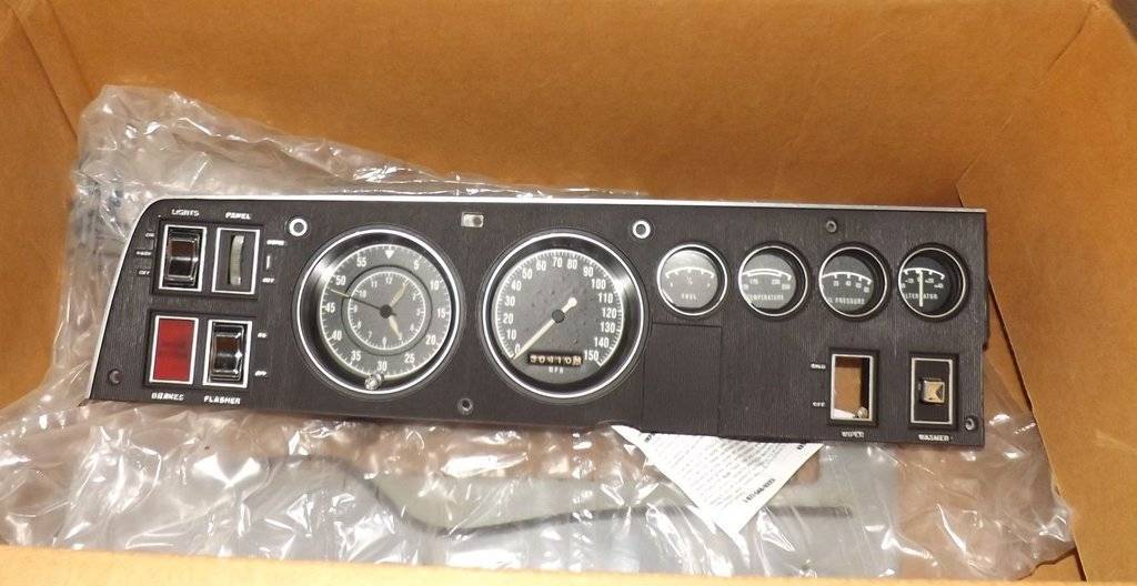 instrument cluster.jpg